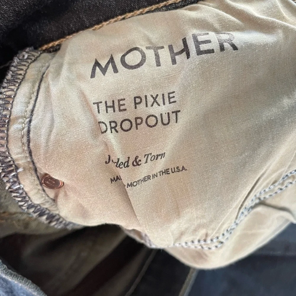 Anthropologie’s MOTHER The Pixie Dropout Boyfriend Jeans in Jaded and Torn - 25 - Picture 9 of 9